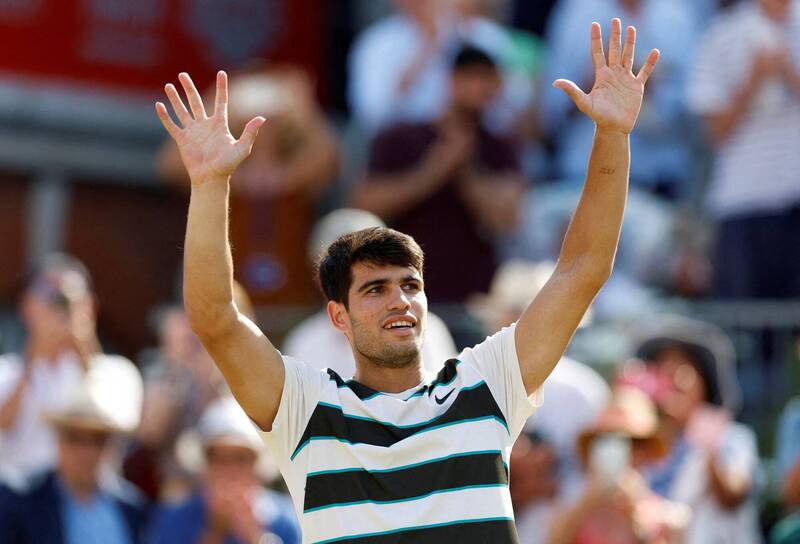 艾卡拉茲法網連霸後首秀 倫敦女王草地旗開得勝